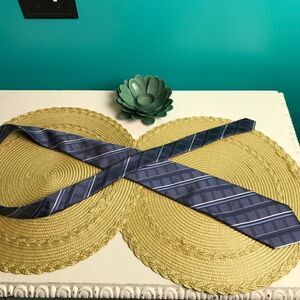 Nicole miller tie